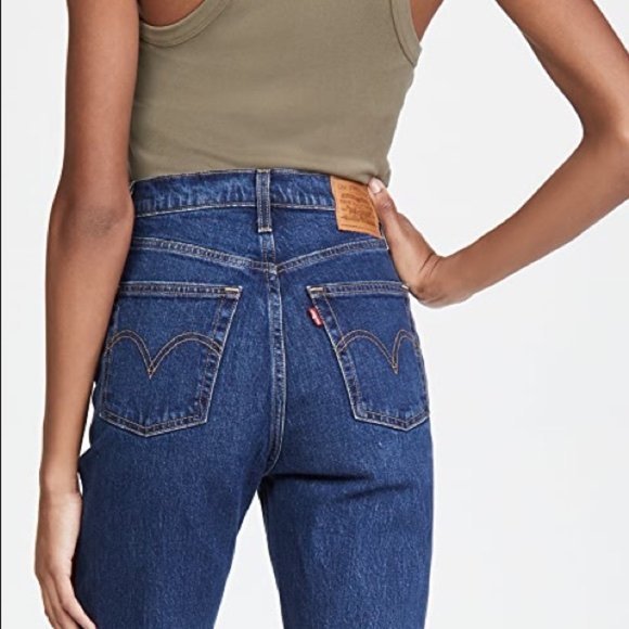 Aritzia x Levi’s Ribcage Boot Cut Flare Jeans - Picture 5 of 6